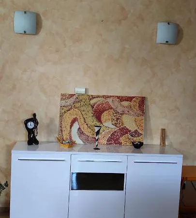 Lux *